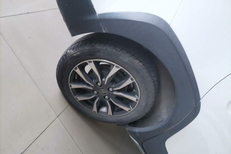 Used Toyota YARiS L 2020 X-Trail X 1.5L CVT Luxury Edition
