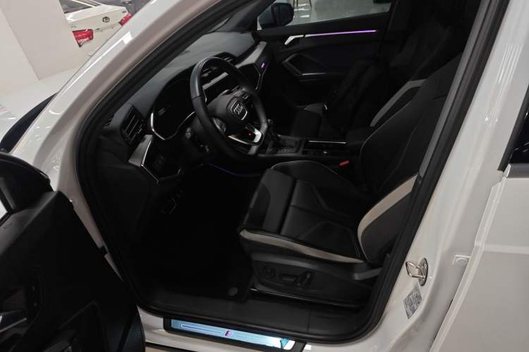 Used Audi Q3 2024 35 TFSI Fashion Dynamic Edition
