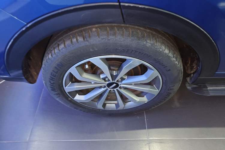 Used Wey VV6 2018 2.0T Two-Wheel Drive Flagship Version China V Standard
