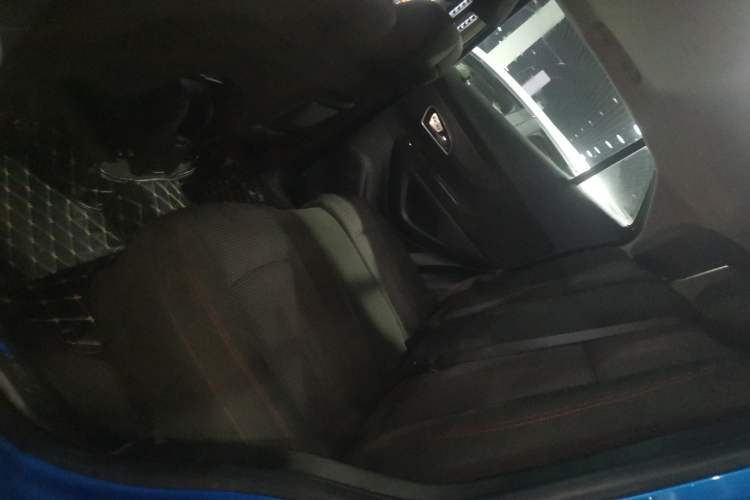 Used Buick Encore 2015 1.4T Automatic Two-Wheel Drive Urban Elite Version