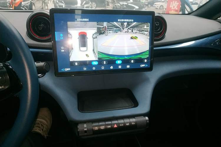 Used BYD Dolphin 2021 405 km Fashion Edition
