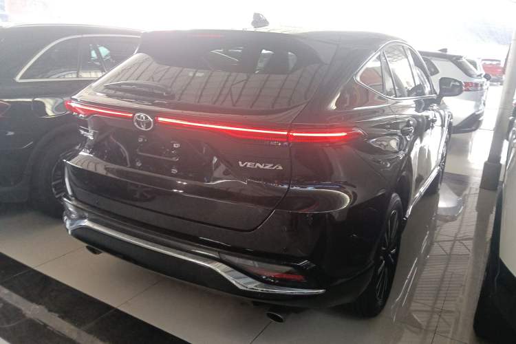 Used Toyota Venza 2023 2.0L CVT Two-Wheel Drive Prestige Version
