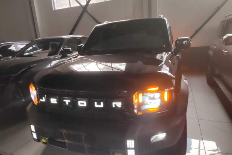 Used JETOUR Traveler 2023 2.0T All-Wheel Drive CrossPRO+
