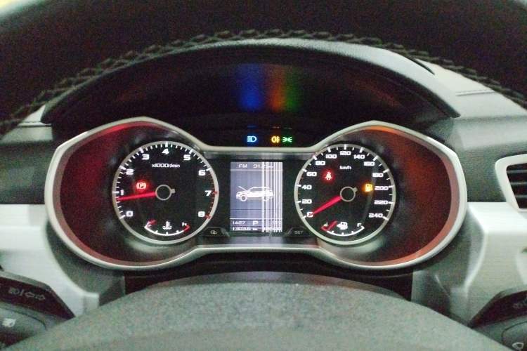 Used Geely Auto Emgrand X7 Sport 2016 1.8TD Automatic ZhiShang Model
