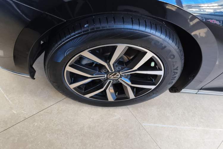 Used Volkswagen Magotan 2020 330TSI DSG Leading Model
