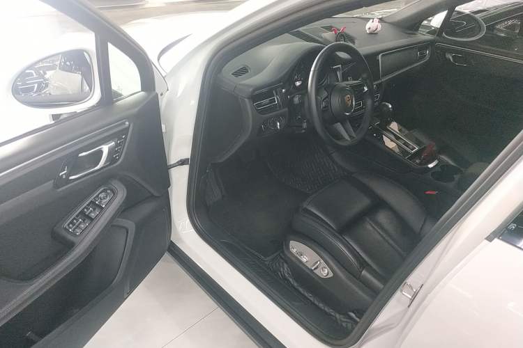 Used Porsche Macan 2024 Macan 2.0T
