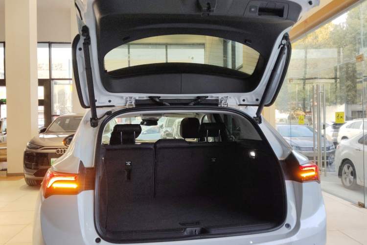 Used Buick Envision 2024 Encore S 25T Ignite Black Style Edition
