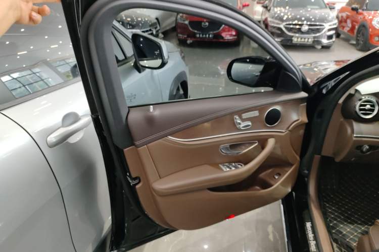 Used Mercedes-Benz E-Class 2022 E 260 L
