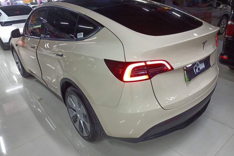 Used Tesla Model Y 2022 Rear-Wheel-Drive Version
