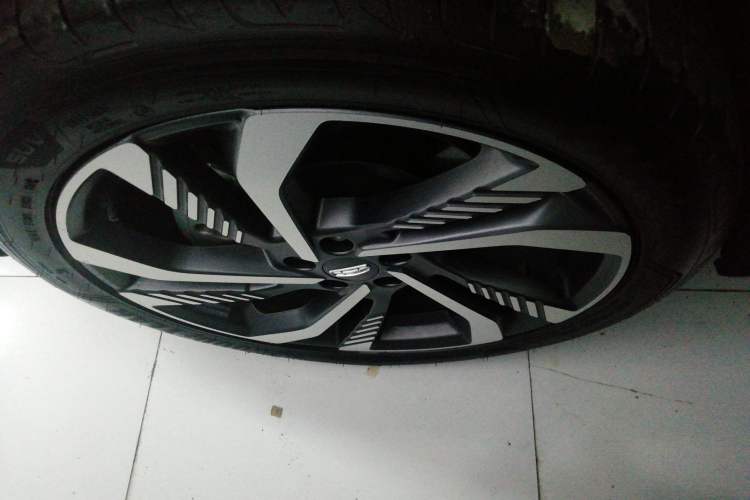 Used Geely Auto Monjaro L 2024 2.0TD High-Power Automatic Two-Wheel Drive Skyline Edition
