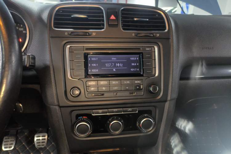 Used Volkswagen Golf 2012 1.6 Manual Comfort Edition
