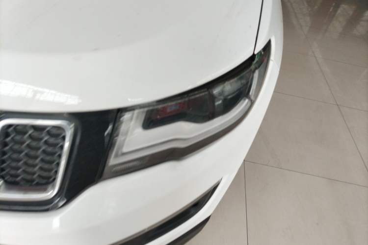 Used  Compass 2017 200T Automatic Family Edition
