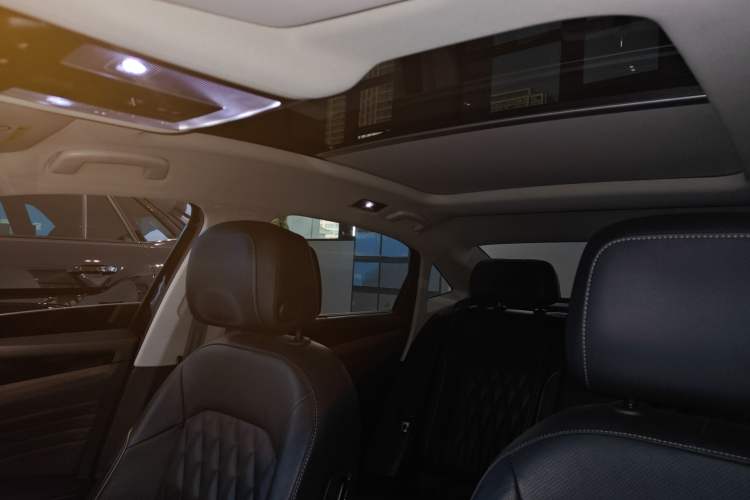 Used Volkswagen Passat New Energy 2020 430 PHEV Hybrid Luxury Edition China VI Standard
