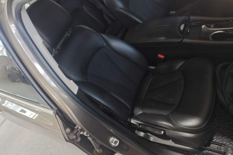 Used Buick Envision 2018 20T Two-Wheel-Drive Leading Model
