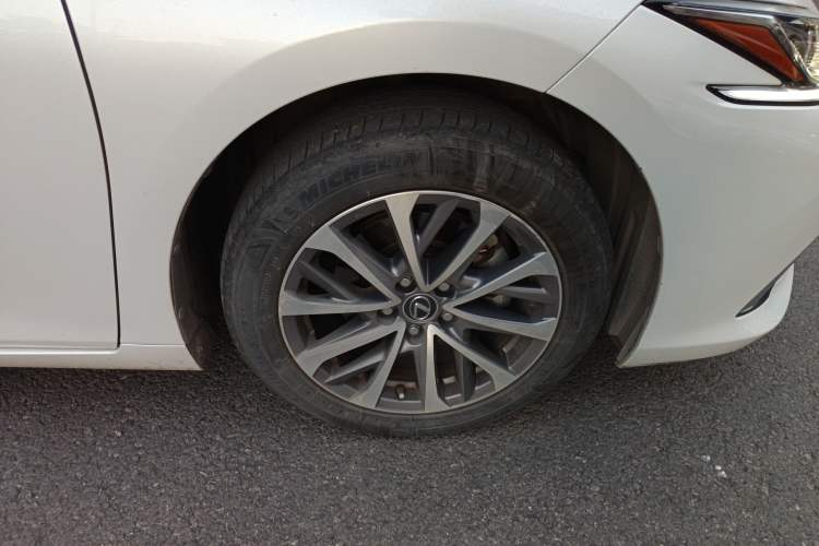 Used Lexus ES 2022 200 Excellence Edition