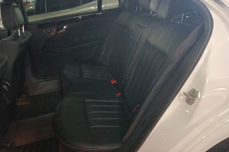 Used Mercedes-Benz E-Class 2015 E 260 L Sport Luxury Model
