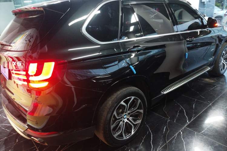 Used BMW X5 2018 xDrive28i
