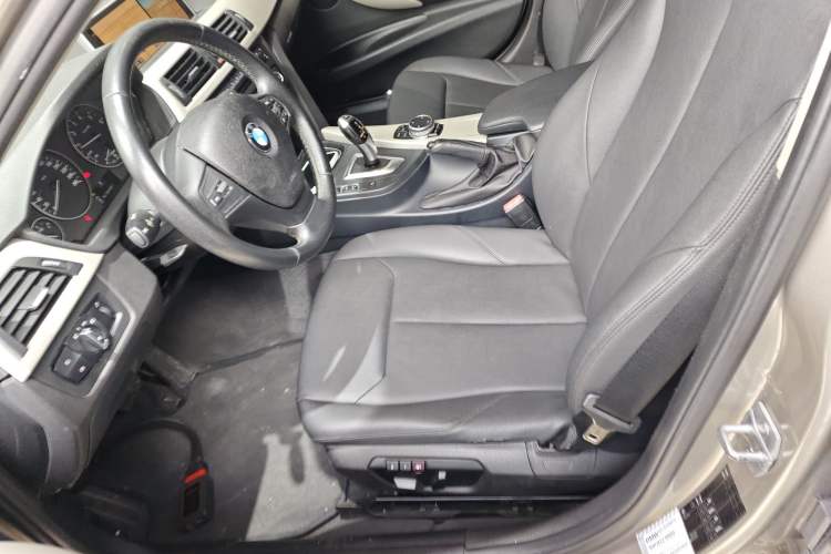 Used BMW 3 Series 2015 320Li Luxury Edition Fashion Model
