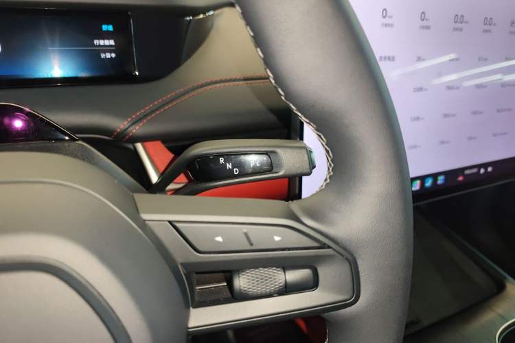 Used  SU7 2024 Rear-Drive Ultra-Long Range Advanced Pro-Level Intelligent Driving Version
