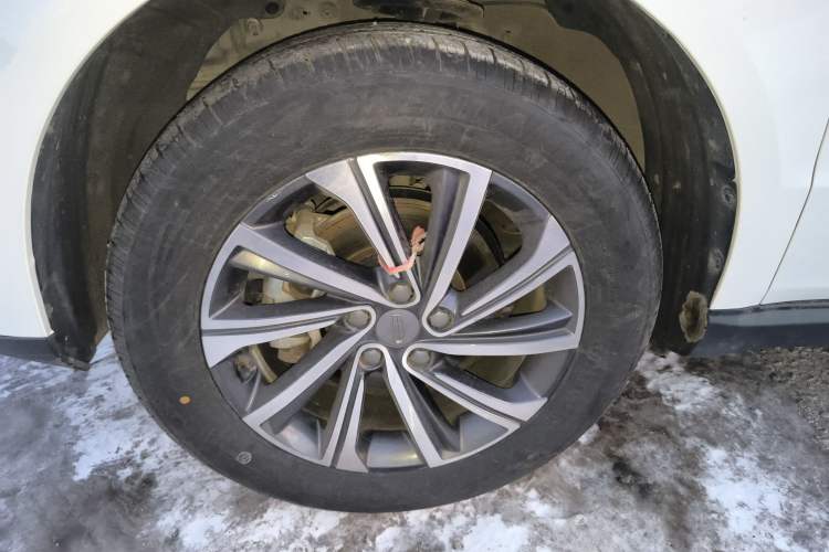 Used Geely Auto Vision X6 2020 1.4T CVT Luxury Edition
