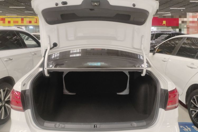 Used Volkswagen Lavida 2019 Lavida Start 1.5L Automatic Trendy Version China VI Standard
