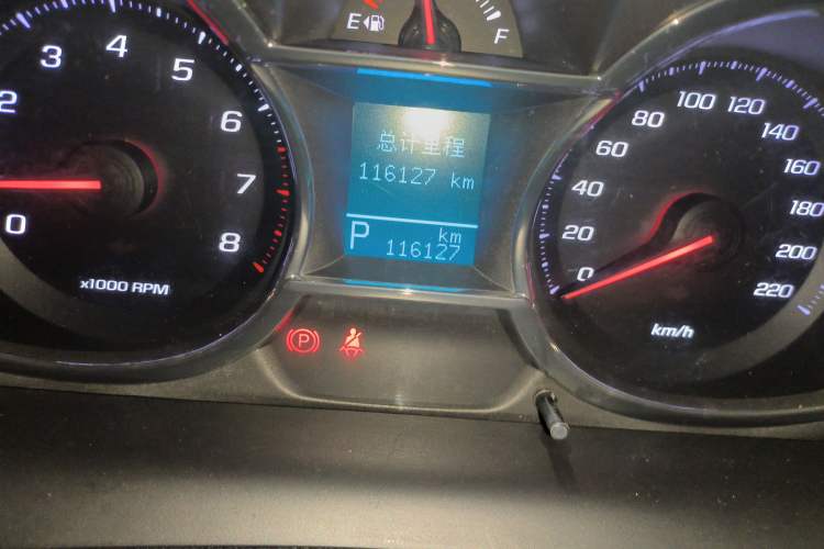 Used Chevrolet Captiva 2017 2.4L 4x4 Flagship Edition 7-Seater