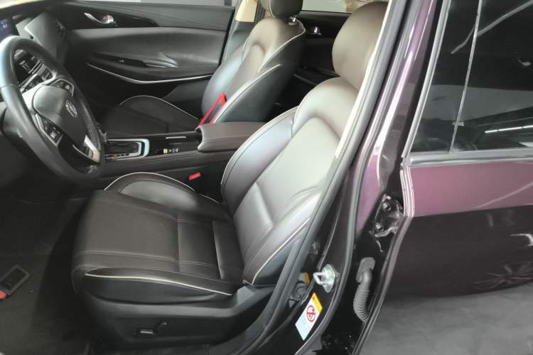 Used Changan Raeton CC 2018 1.5T Automatic Zhiya Model China V Standard
