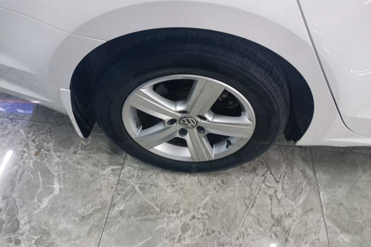 Used Volkswagen Lamando 2019 230TSI DSG Fashion Edition China VI