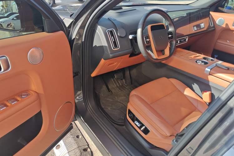 Used Li Auto L7 2023 Pro Model
