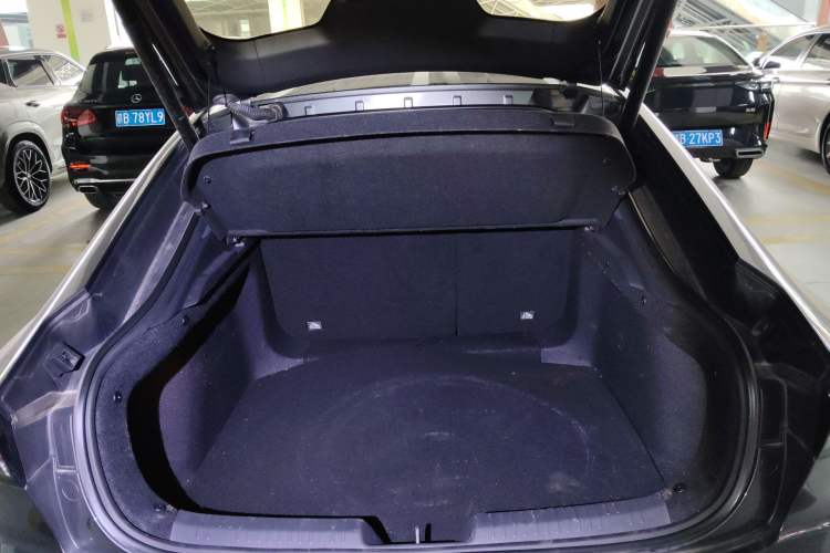 Used Changan UNI-V 2024 1.5T Prestige Edition