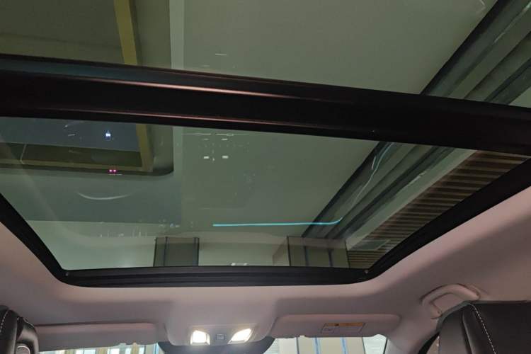 Used Changan UNI-K iDD 2024 ZhiDian iDD 1.5T 135km Smart Leading Model
