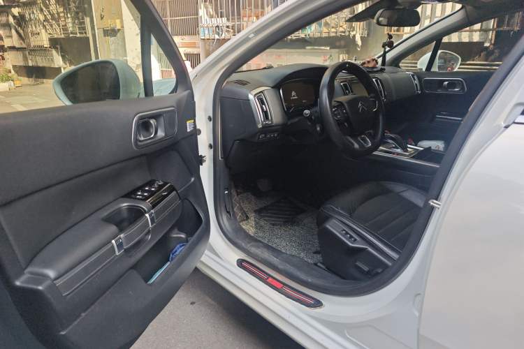 Used Citroen C6 2020 400THP Prestige Version
