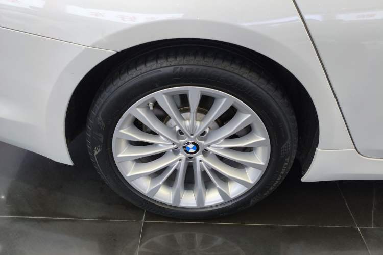 Used BMW 5 Series New Energy 2020 Mileage Upgrade Version 530Le Pioneer Edition
