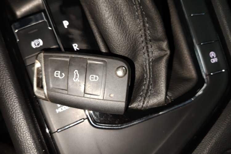 Used Volkswagen Tharu 2021 330TSI Four-Wheel Drive Luxury Edition
