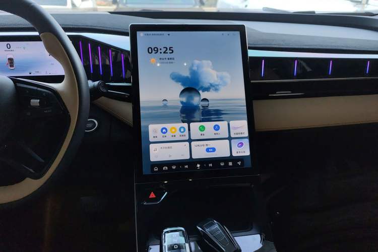 Used Geely Auto FX11 2023 1.5TD DCT Prestige Edition
