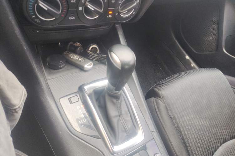 Used Mazda Mazda 3 Axela 2016 Sedan 1.5L Automatic Comfort Model
