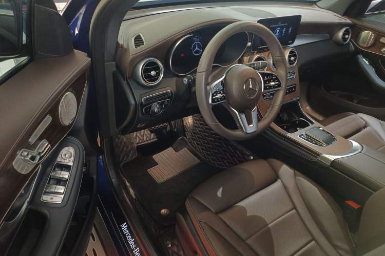 Used Mercedes-Benz GLC 2022 GLC 300 L 4MATIC Dynamic Model
