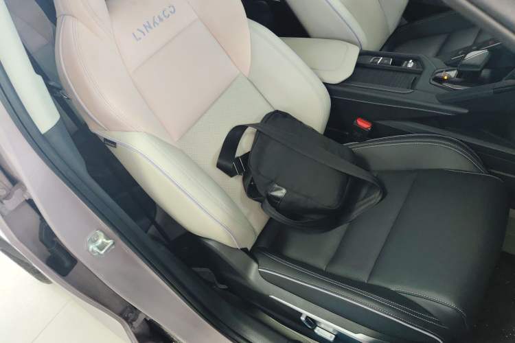 Used Lynk & Co 06 2023 Remix 1.5T Shero