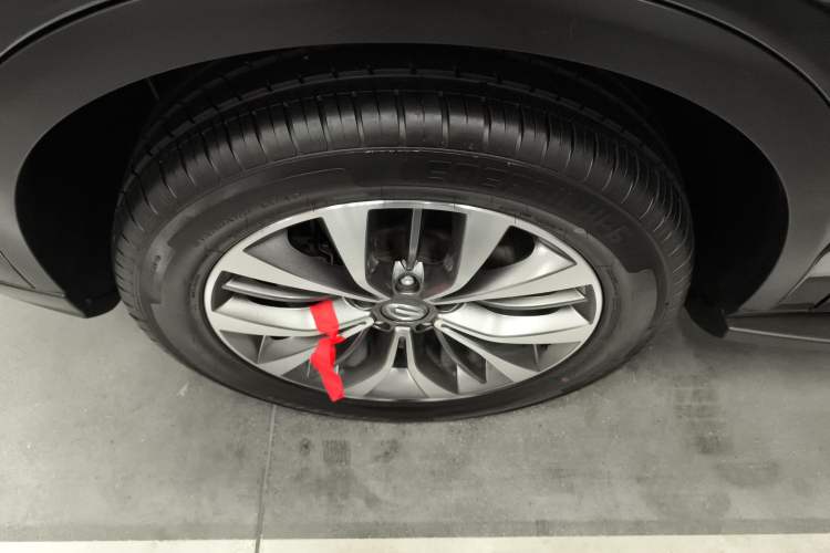 Used GAC Trumpchi GS8 2017 320T Two-Wheel Drive Luxury Smart Connectivity Version (7 Seats)
