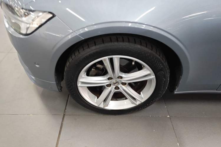 Used Volvo S90 2017 T4 Zhiyuan Edition
