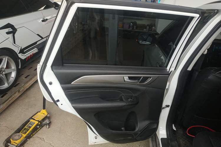 Used Haval M6 2021 PLUS 1.5T DCT Elite Smart Connectivity Model
