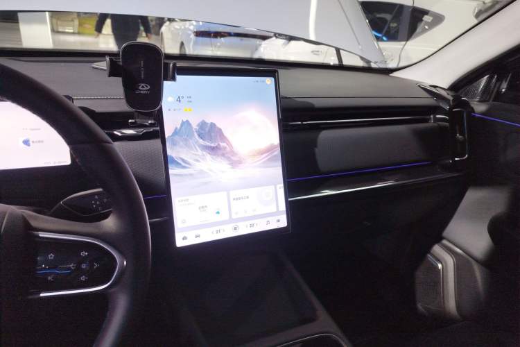 Used Chery Explore 06 C-DM 2024 Luxury Model