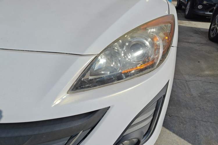 Used Mazda Mazda 3 2015 Hatchback 2.0L Automatic Sport Model
