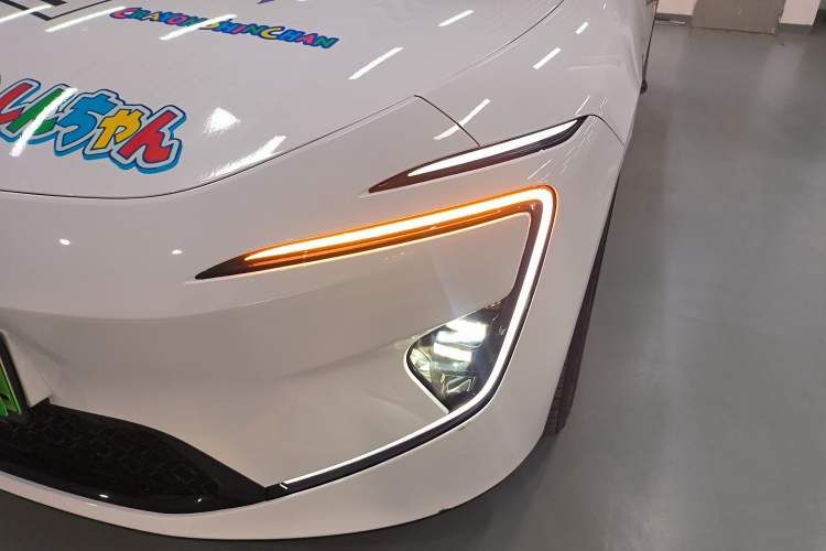 Used  12 2025 Ultra Extended-Range Edition
