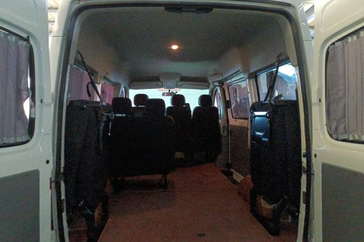 Used SAIC MAXUS Xintu V80 2021 2.0T Manual Classic Aoyuntong Short Wheelbase Mid-Height 7/8/9-Seater