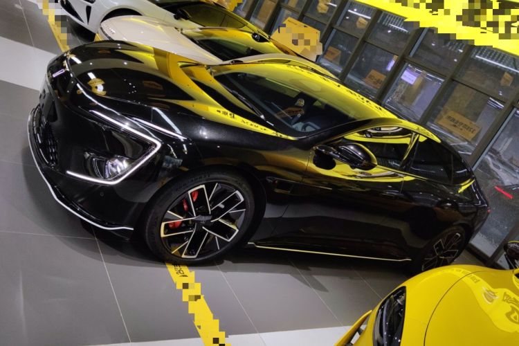 Used  11 2025 Ultra Extended-Range Edition
