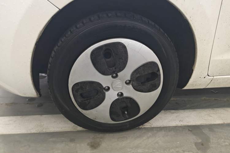 Used Oshan Benni E-Star 2021 National Edition Xin Yue Version Lithium Iron Phosphate (31.86 kWh)