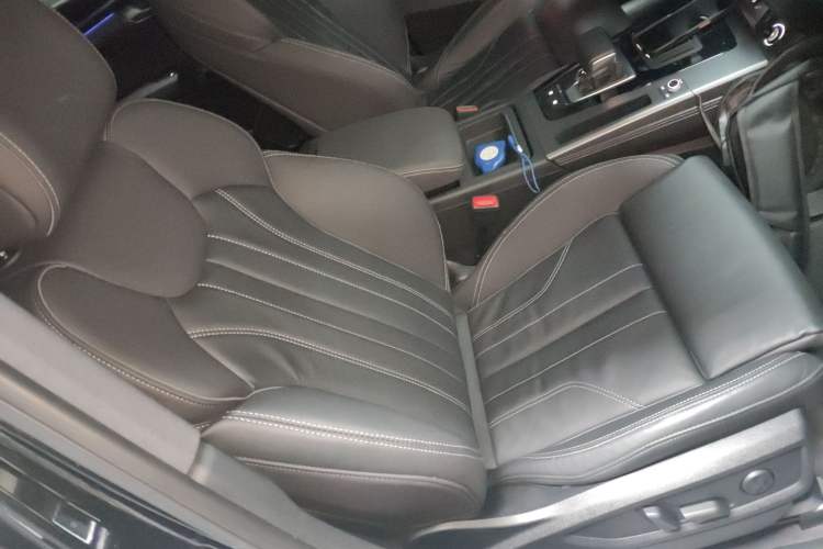 Used Audi Q5L 2023 40T Luxury Dynamic Model