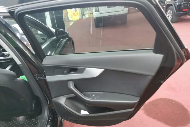 Used Audi A4L 2020 40 TFSI Fashion Dynamic Model
