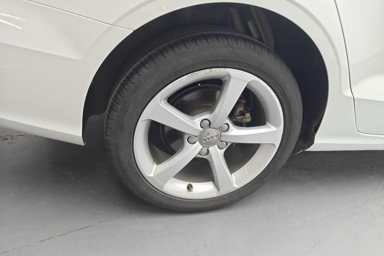 Used Audi A3 2014 Limousine 35 TFSI Automatic Comfort Model